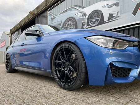 4x kute srebrne felgi Haxer 5x112 19" do Audi Skoda MG Cupra